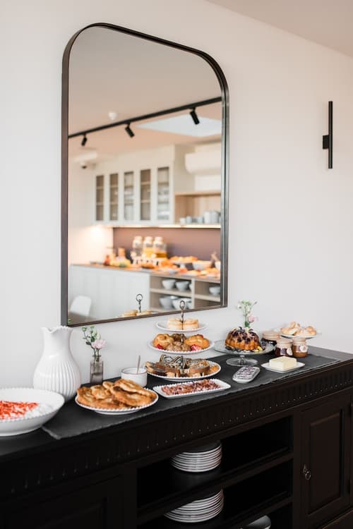 Boutique HOH, Breakfast meal