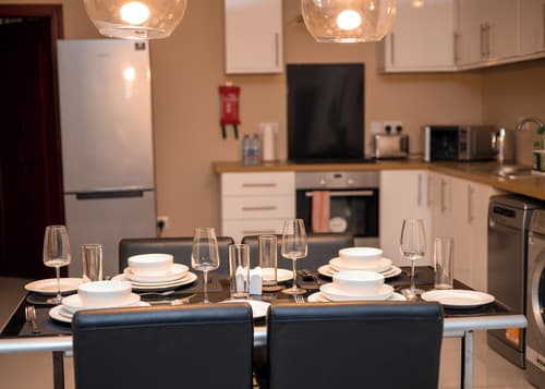 Cromer Serviced Apartments, In-room dining