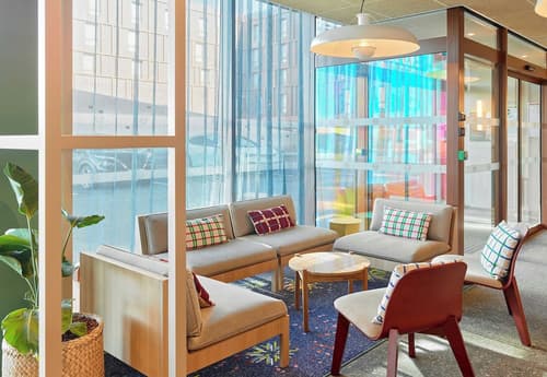 B&B Hotel Marne-La-Vallée Val D'Europe, Lobby sitting area