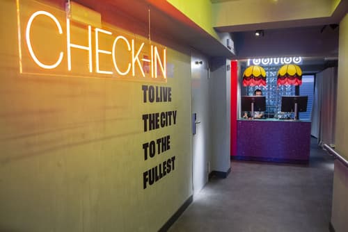 room00 Valencia Hostel, Reception