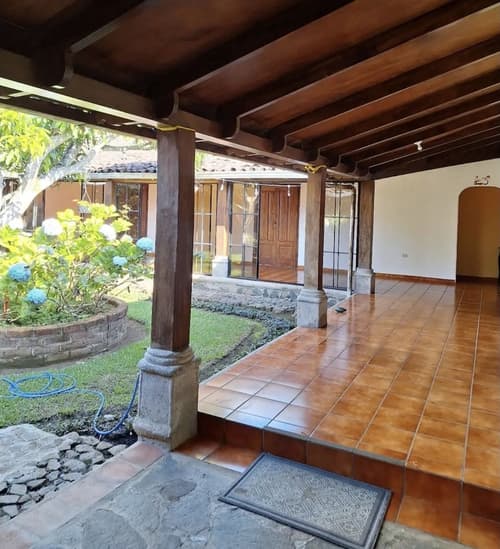 Hotel y Restaurante Hacienda, Interior