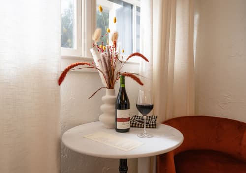 Petit Soleil, In-room dining