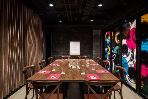 Moxy Springfield Downtown, Meeting facility