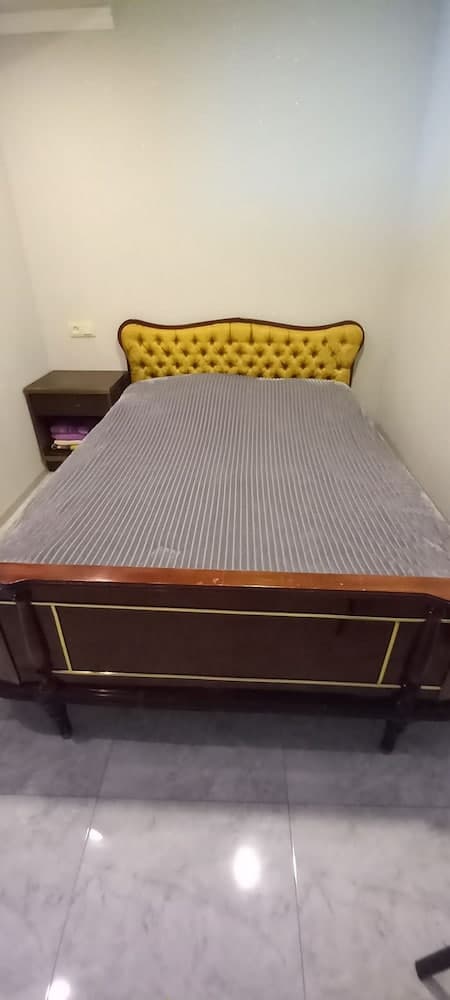 Hause of AshotArmeni, Room