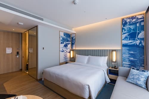 Hilton Garden Inn Bangkok Riverside, Room