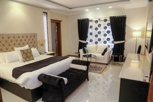 Grace Guest House, Room