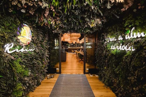 Rioca Konstanz Posto 10, Interior entrance