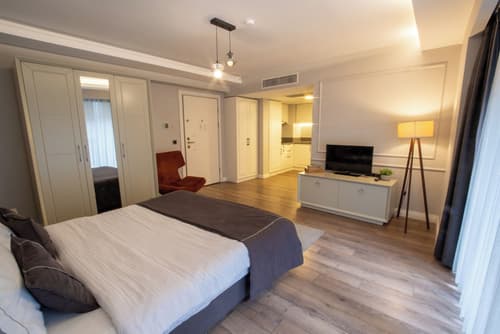 My Way Deluxe Hotel