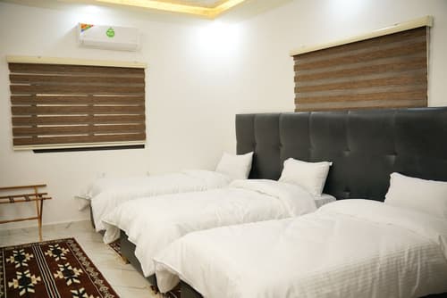 Mansi Residence, Room