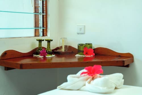 Basecamp Mafía Island