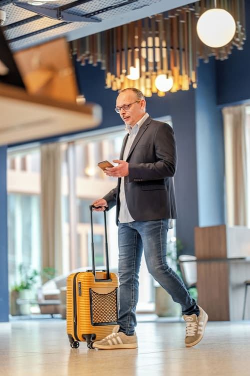 Akena Serris  Val d'Europe, Lobby