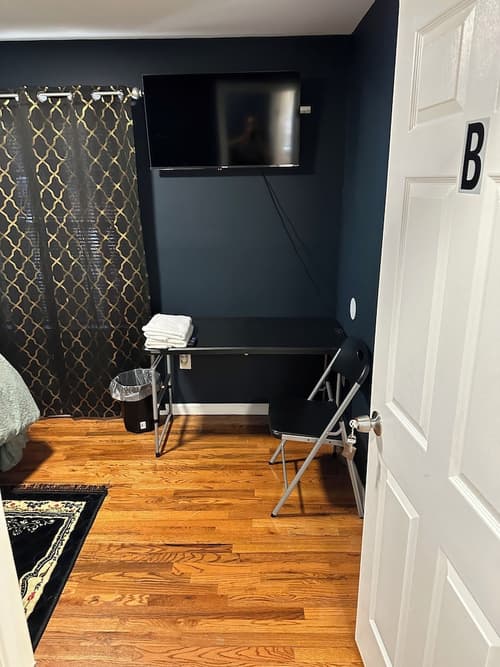 Fidelia Beryl Room, Room