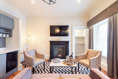 King Street Aparthotel, Room