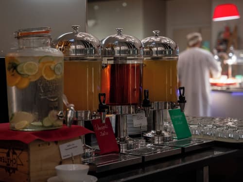 Golden Tulip Muscat, Breakfast area