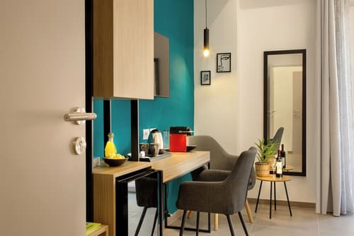 Mare Fuori Rooms, Room