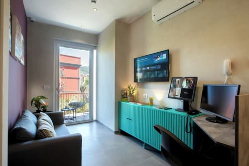 Mare Fuori Rooms, Reception