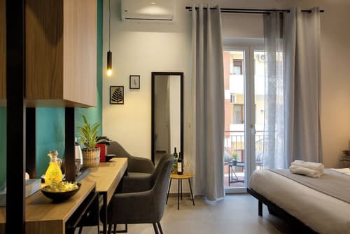 Mare Fuori Rooms, Room