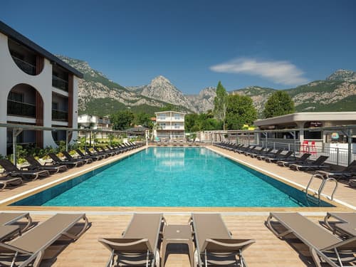 Monk Resort Hotel