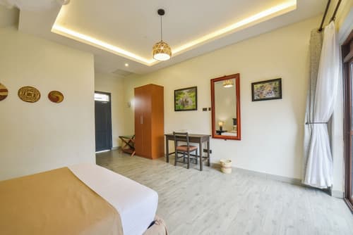 Kabale Safari Club, Room