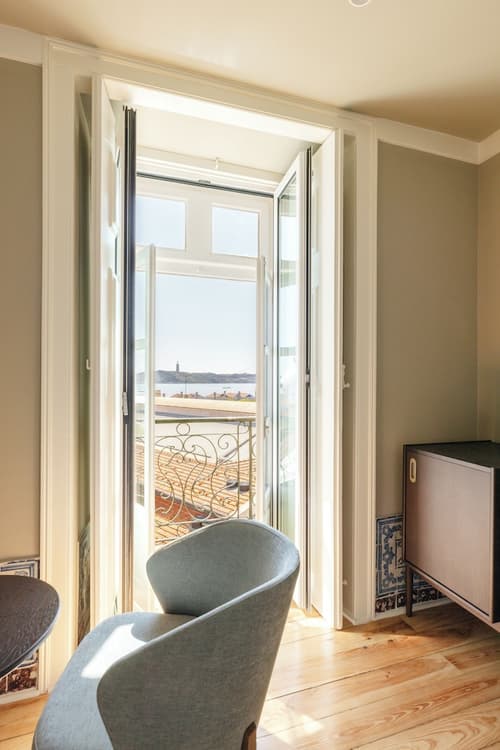 Dare Lisbon River, Room