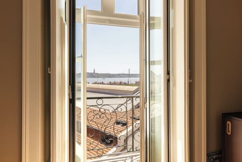 Dare Lisbon River, Room