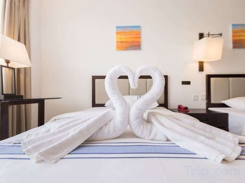 Sky City Hotel, Room