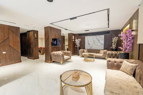 Gaia Pyramids Hotel, Reception