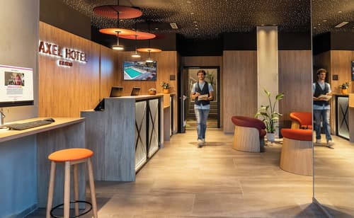 Axel Hotel Bilbao – Adults Only, Lobby