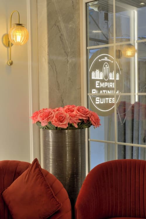 Empire Platinum Suites, Primary image