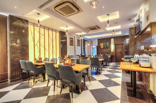 Empire Platinum Suites