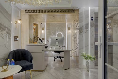 Empire Platinum Suites, Reception