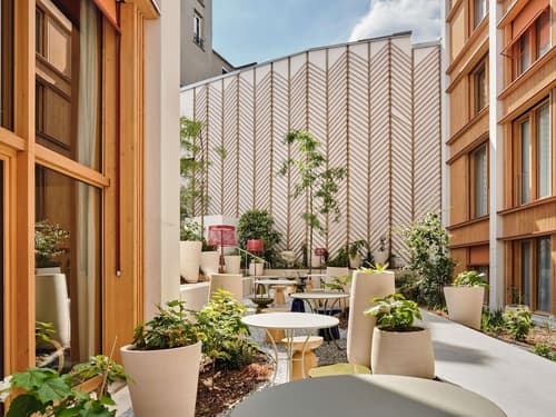 TRIBE Paris Pantin, Exterior