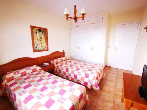 Apartamentos Oasis San Antonio, Room