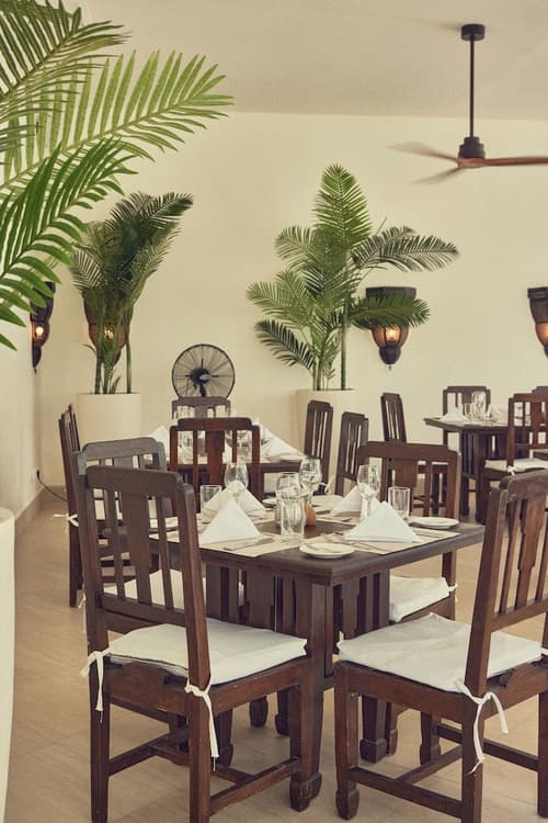 Baraza Resort & Spa Zanzibar, In-room dining