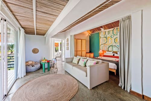 C Rodrigues Mourouk, Room