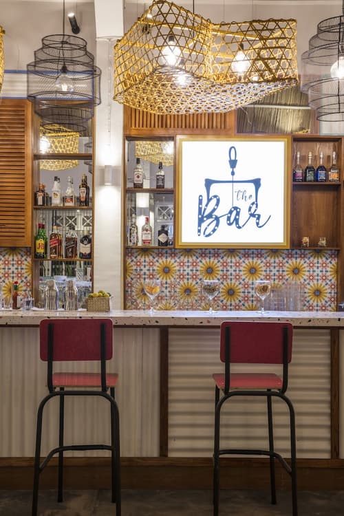 C Rodrigues Mourouk, Bar (on property)