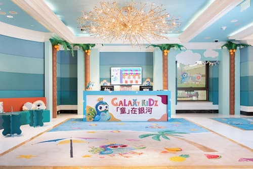 Broadway Hotel, Room