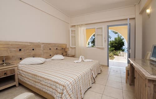 Alonissos Beach Bungalows & Suites Hotel, Room