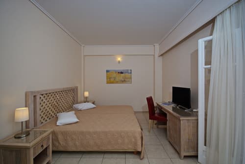 Alonissos Beach Bungalows & Suites Hotel, Room