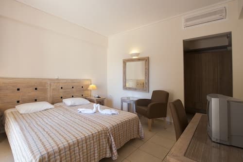 Alonissos Beach Bungalows & Suites Hotel, Room
