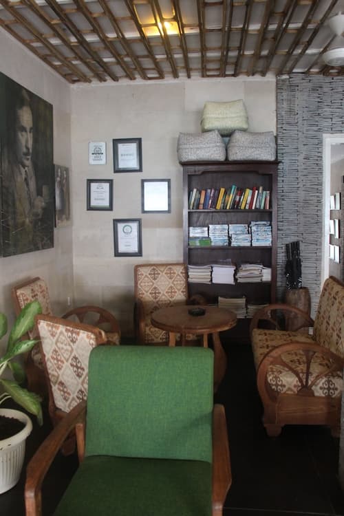 Scallywags Resort, Lobby sitting area