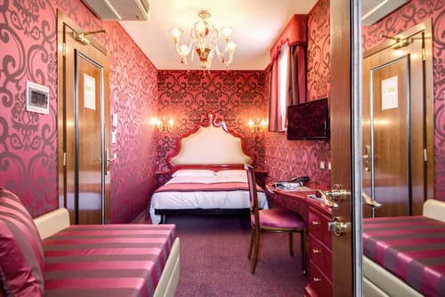 Hotel Domus Cavanis Venezia, Room