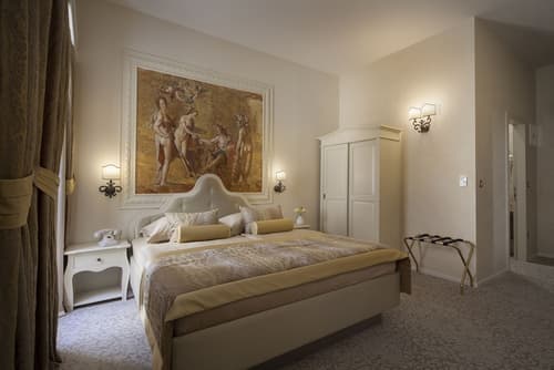 Heritage Hotel Life Palace, Room