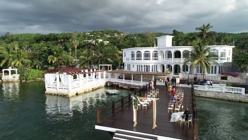 Waters Edge Guest House, Primary image