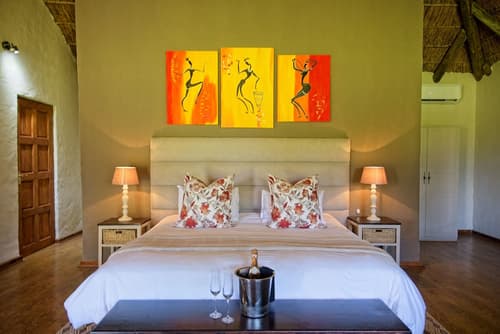 Chrislin African Lodge, Room