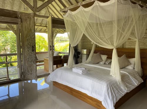 Sawah Indah Villa, Room