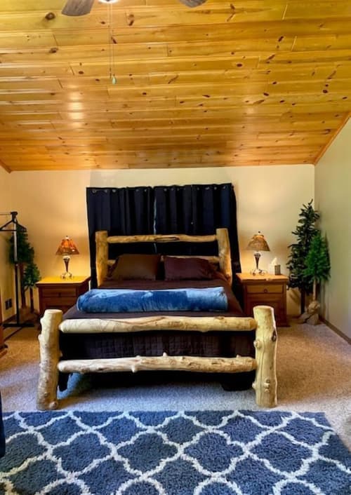 Meandering Moose Lodging, Room