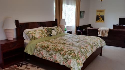 Volcano Acres Ranch B&B