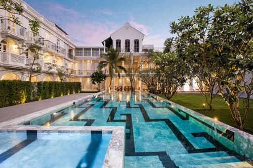 Little Nyonya Hotel