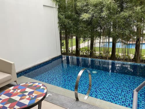 The Lind Boracay, Private pool